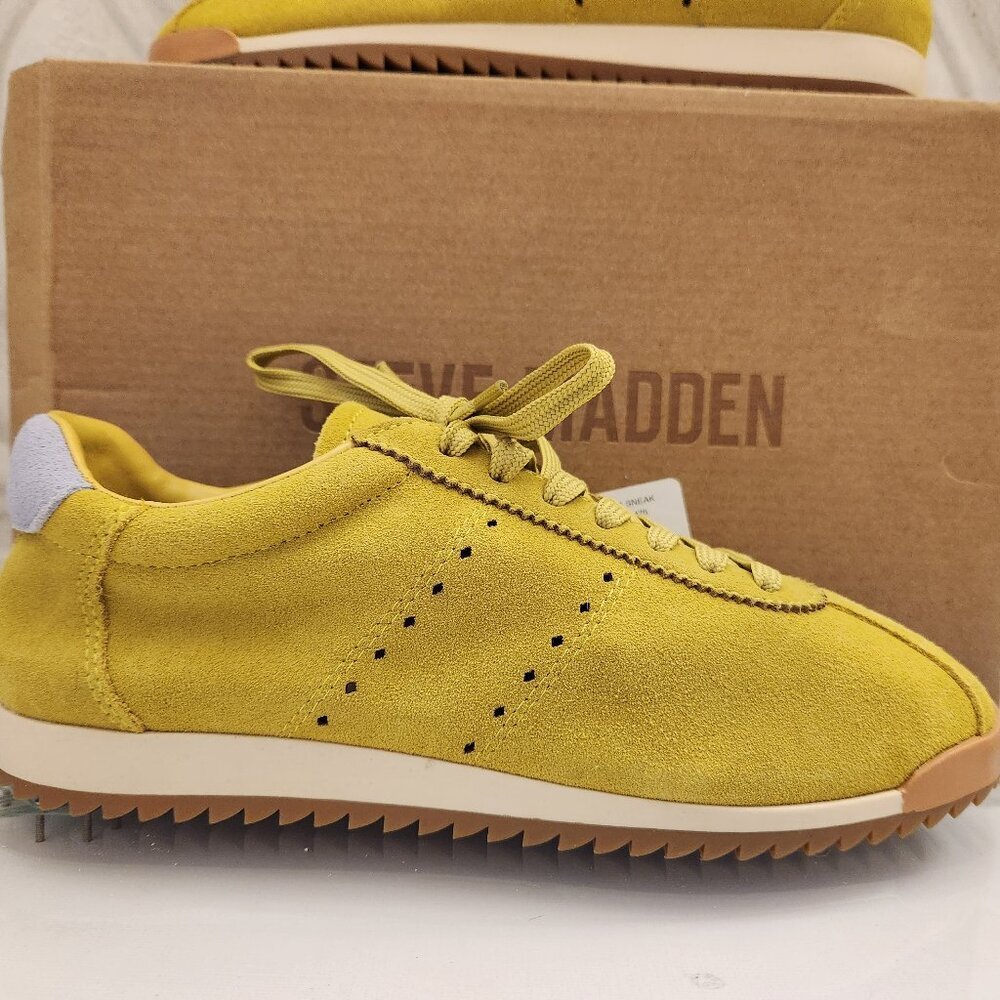 Steve Madden "Mirage" Suede Leather Sneakers. NIB. Size 9.5